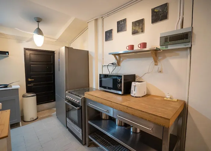 Amorn House Yenakart Sathorn 5 Stars Location Apartment Bangkok